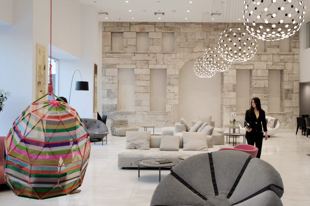 Athenaem Grand Hotel #1