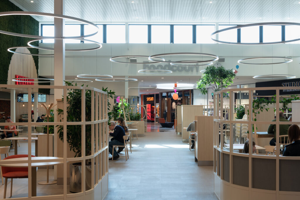 Ingelsta Shooping, Foodcourt #3